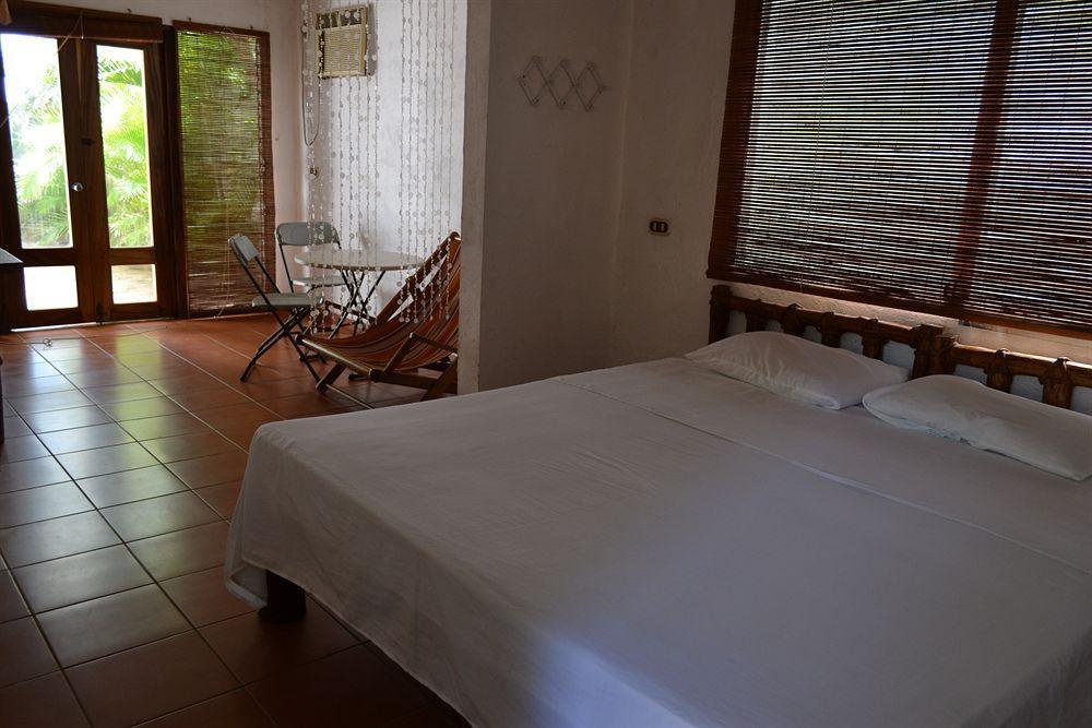 Hotel Los Cobanos Village Lodge Exteriör bild