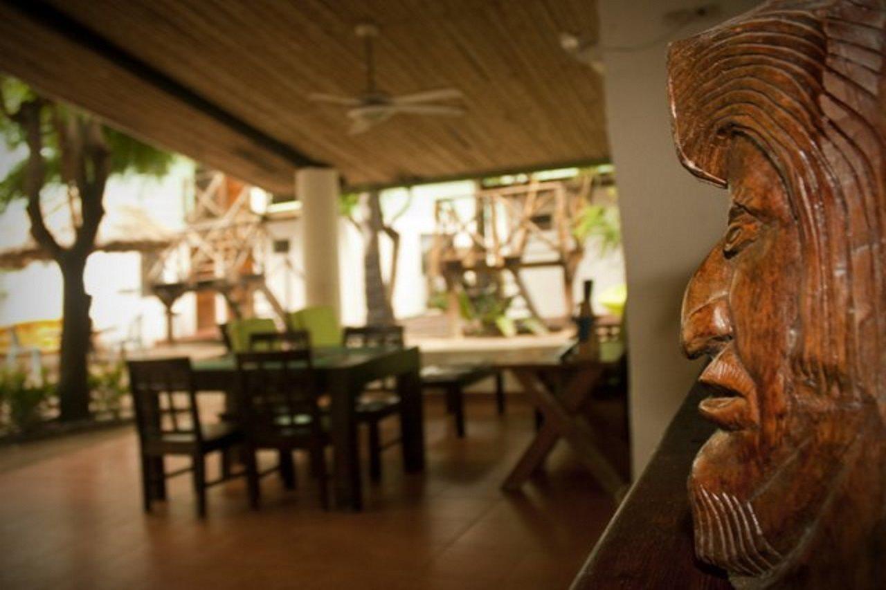 Hotel Los Cobanos Village Lodge Exteriör bild