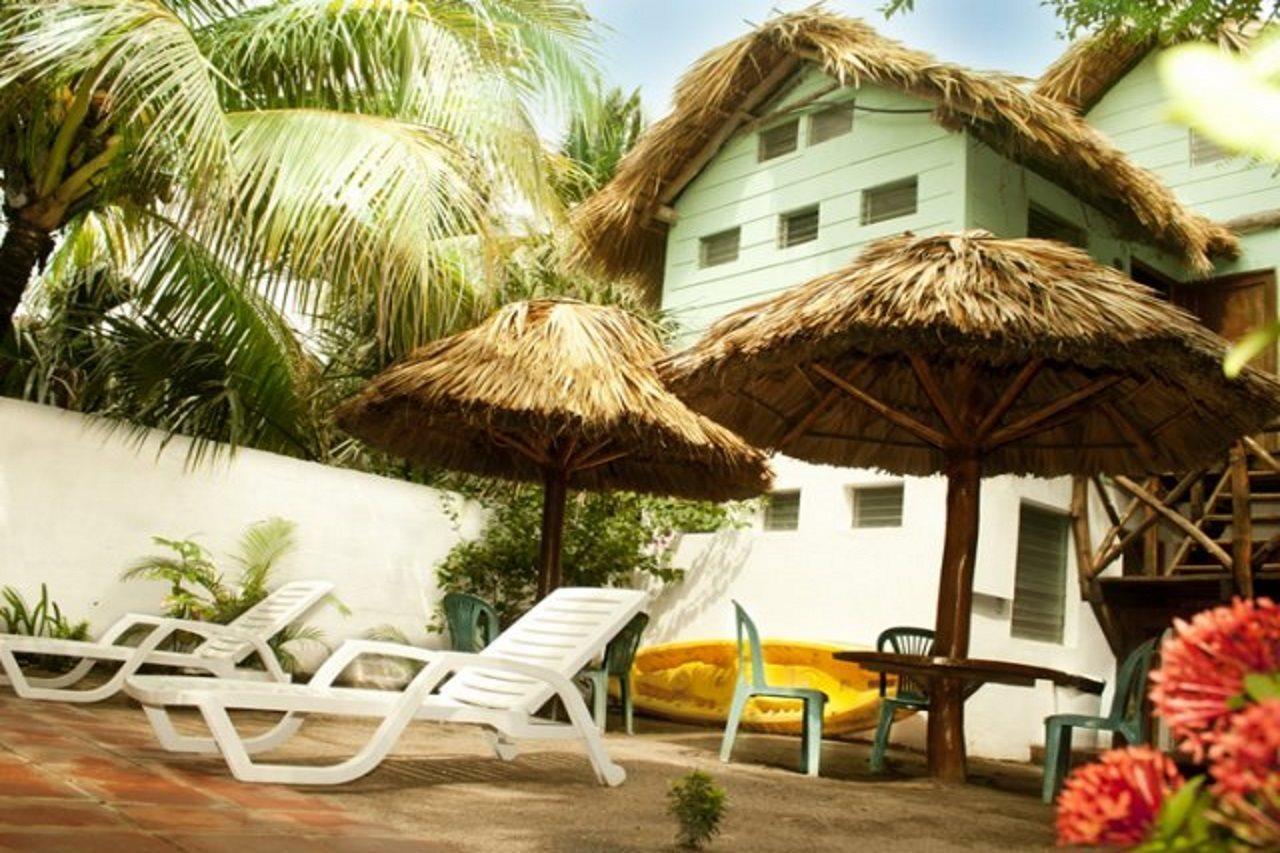 Hotel Los Cobanos Village Lodge Exteriör bild