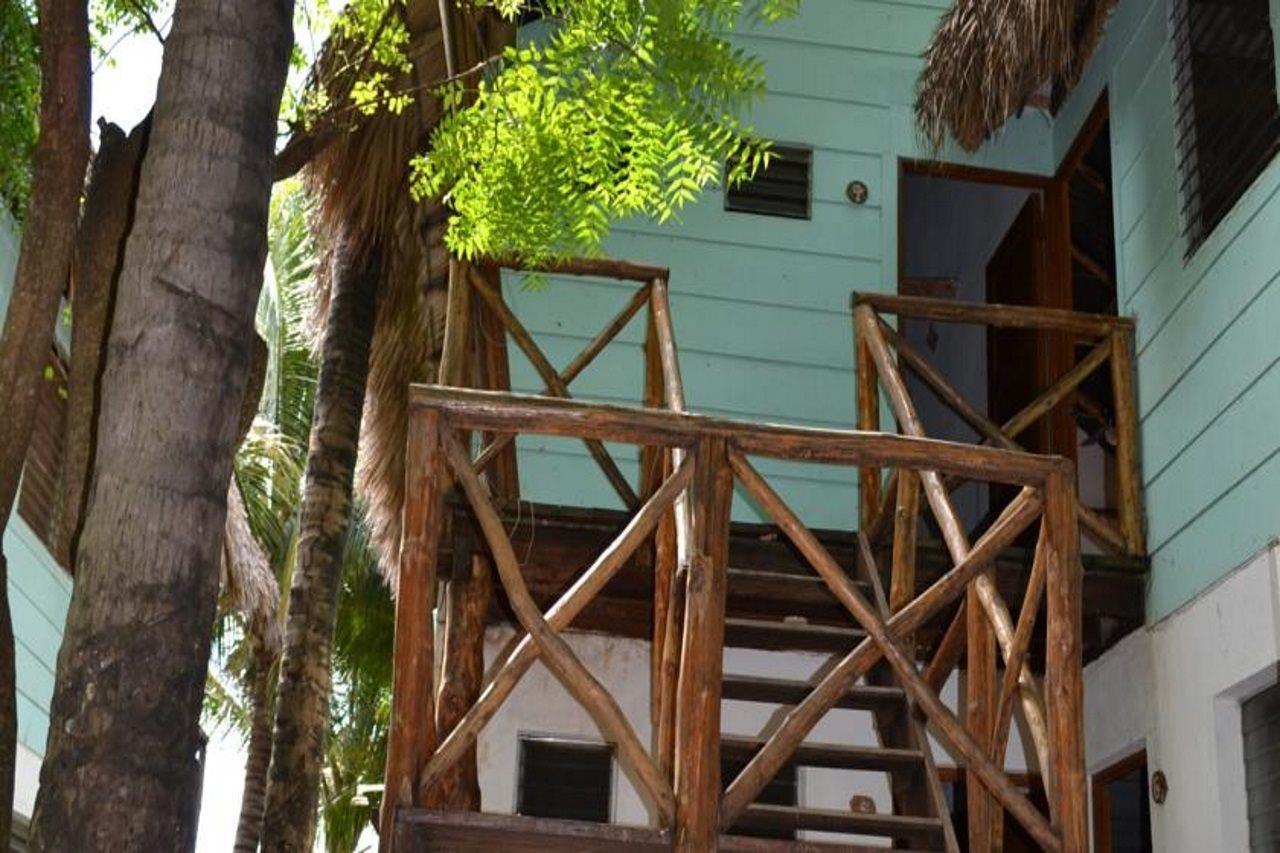 Hotel Los Cobanos Village Lodge Exteriör bild