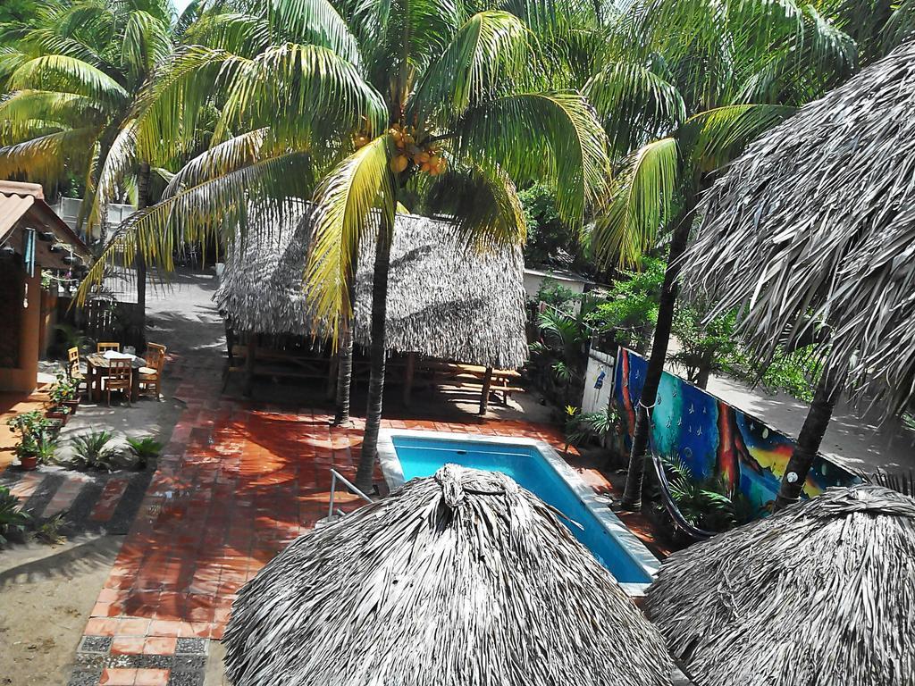 Hotel Los Cobanos Village Lodge Exteriör bild
