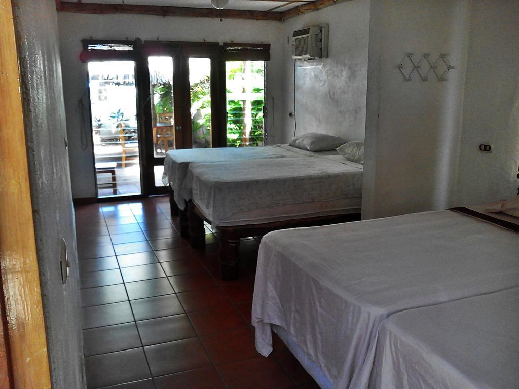 Hotel Los Cobanos Village Lodge Exteriör bild