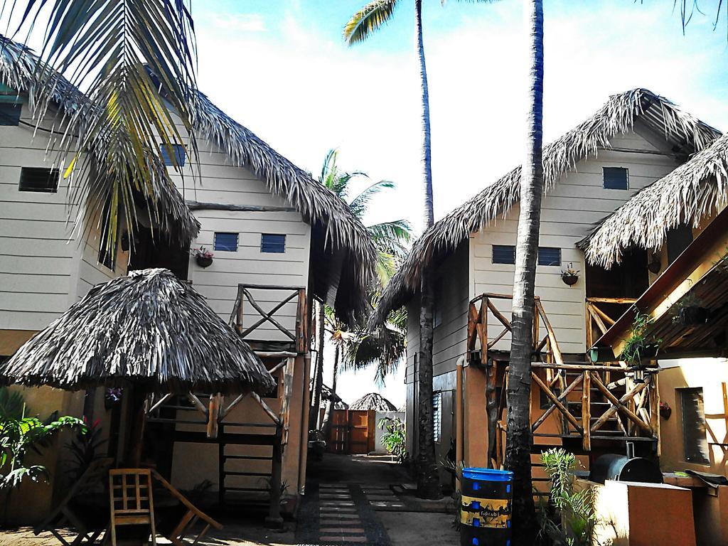 Hotel Los Cobanos Village Lodge Exteriör bild