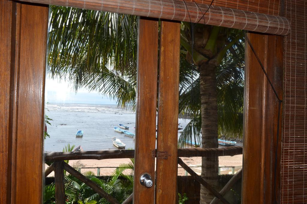 Hotel Los Cobanos Village Lodge Rum bild